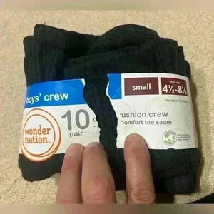 Brand New Socks Never Worn! Package of 10 Crew Socks by Wonder Nation A0026